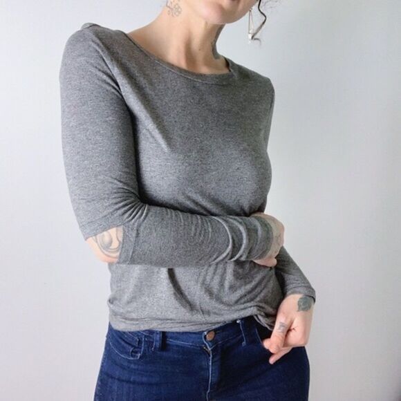 ARITZIA Long Sleeve Shirt Top Keyhole Back Cut Out Elbow Grey XXS - Picture 3 of 6